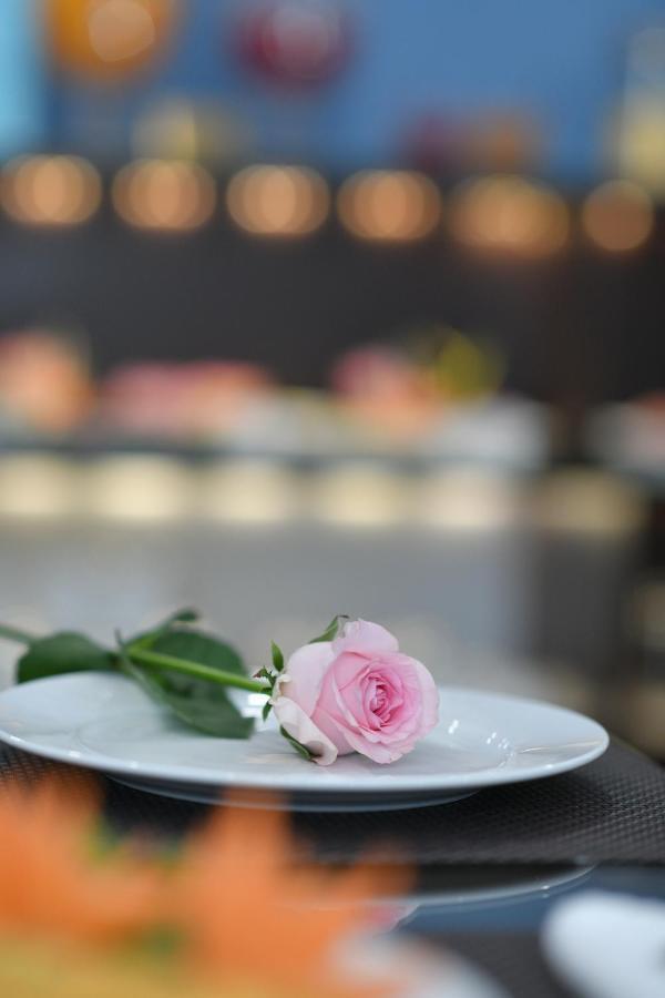 Hanoi Elpis Hotel&Spa Buitenkant foto